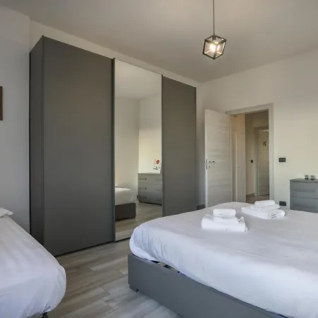 Brizio's Flat - Sweet Dreams In